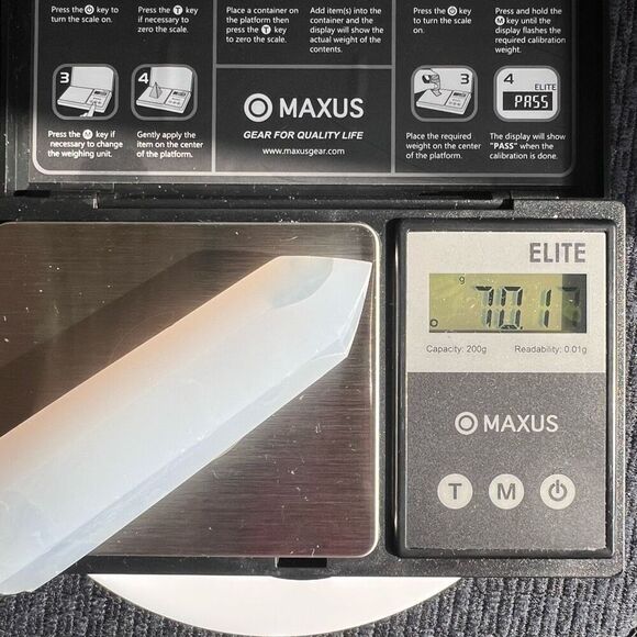 Milk Quartz Crystal Tower Meditation Stone (#2) - Picture 10 of 11